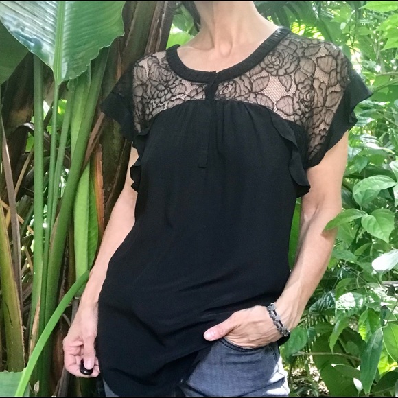 Rebecca Taylor lace black ruffle short sleeve blouse. Yellow corset tie back. SM - Picture 6 of 13